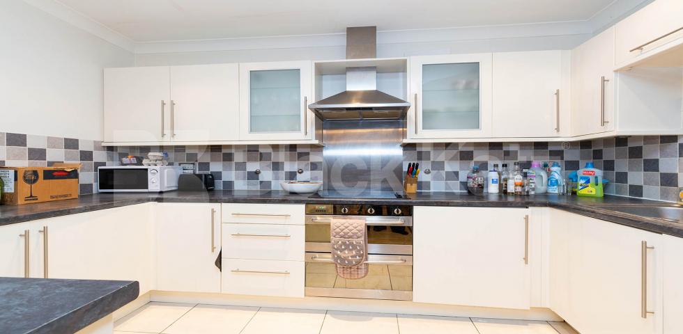 			Fantastic New Instruction !, 2 Bedroom, 1 bath, 1 reception Apartment			 Northpoint, Tottenham Lane, Crouch End 